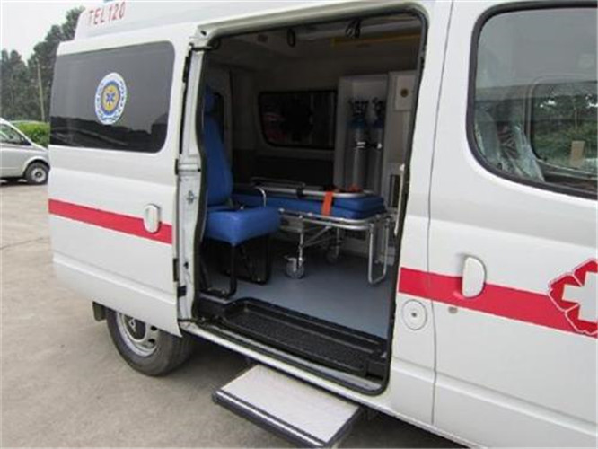 隆昌救护车出租服务案例7